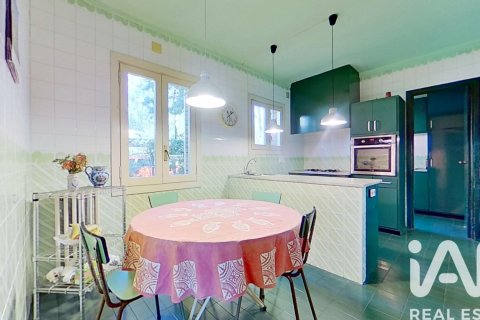 Продажа дома в Таррагона, Испания 9 спален, 429м2 №152407 - фото 16