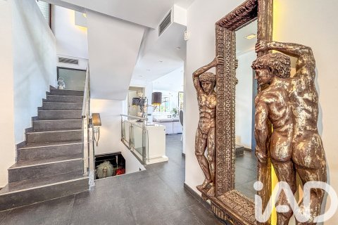 Dom w Sitges, Barcelona, Hiszpania 4 sypialnie, 326 mkw. nr 152409 – zdjęcie 10