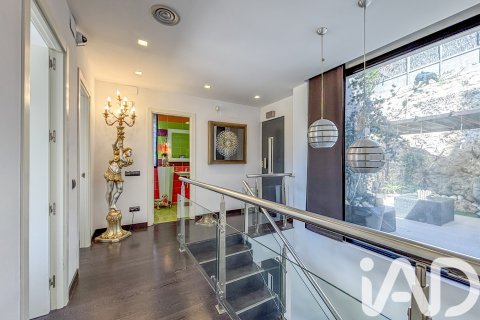 Dom w Sitges, Barcelona, Hiszpania 4 sypialnie, 326 mkw. nr 152409 – zdjęcie 25