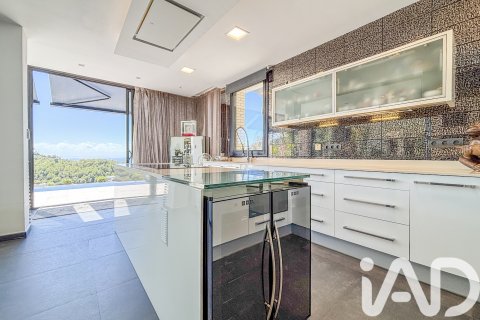 Dom w Sitges, Barcelona, Hiszpania 4 sypialnie, 326 mkw. nr 152409 – zdjęcie 12