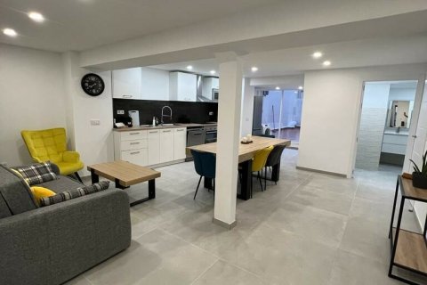 Huoneisto myytävänä Valencia, Espanja, 3 makuuhuonetta, 116 m2 No. 154152 - kuva 3