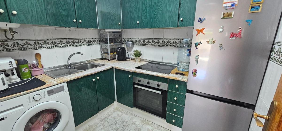 Apartamento en Guardamar del Segura, Alicante, España 2 dormitorios, 68 m2 No. 183774