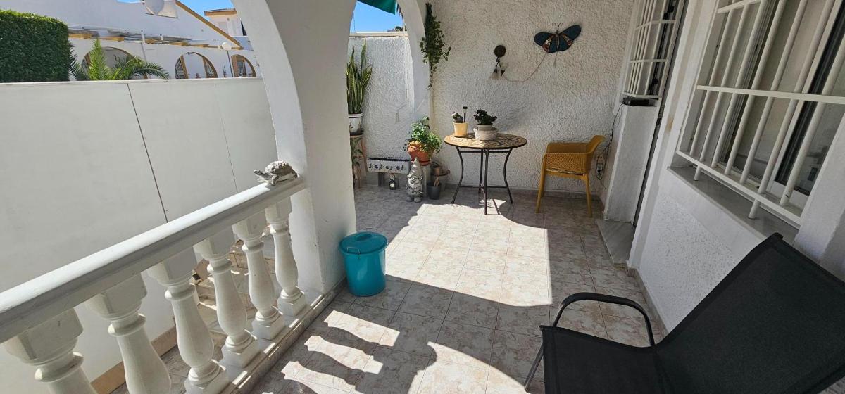 Apartamento en Guardamar del Segura, Alicante, España 2 dormitorios, 68 m2 No. 183774
