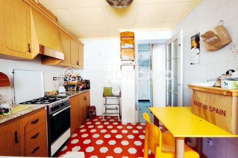 Apartment for sale in Guardamar del Segura, Alicante, Spain 3 bedrooms, 91 sq.m. No. 183773 - photo 3