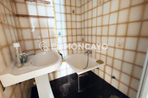 Apartment for sale in Guardamar del Segura, Alicante, Spain 3 bedrooms, 91 sq.m. No. 183773 - photo 19