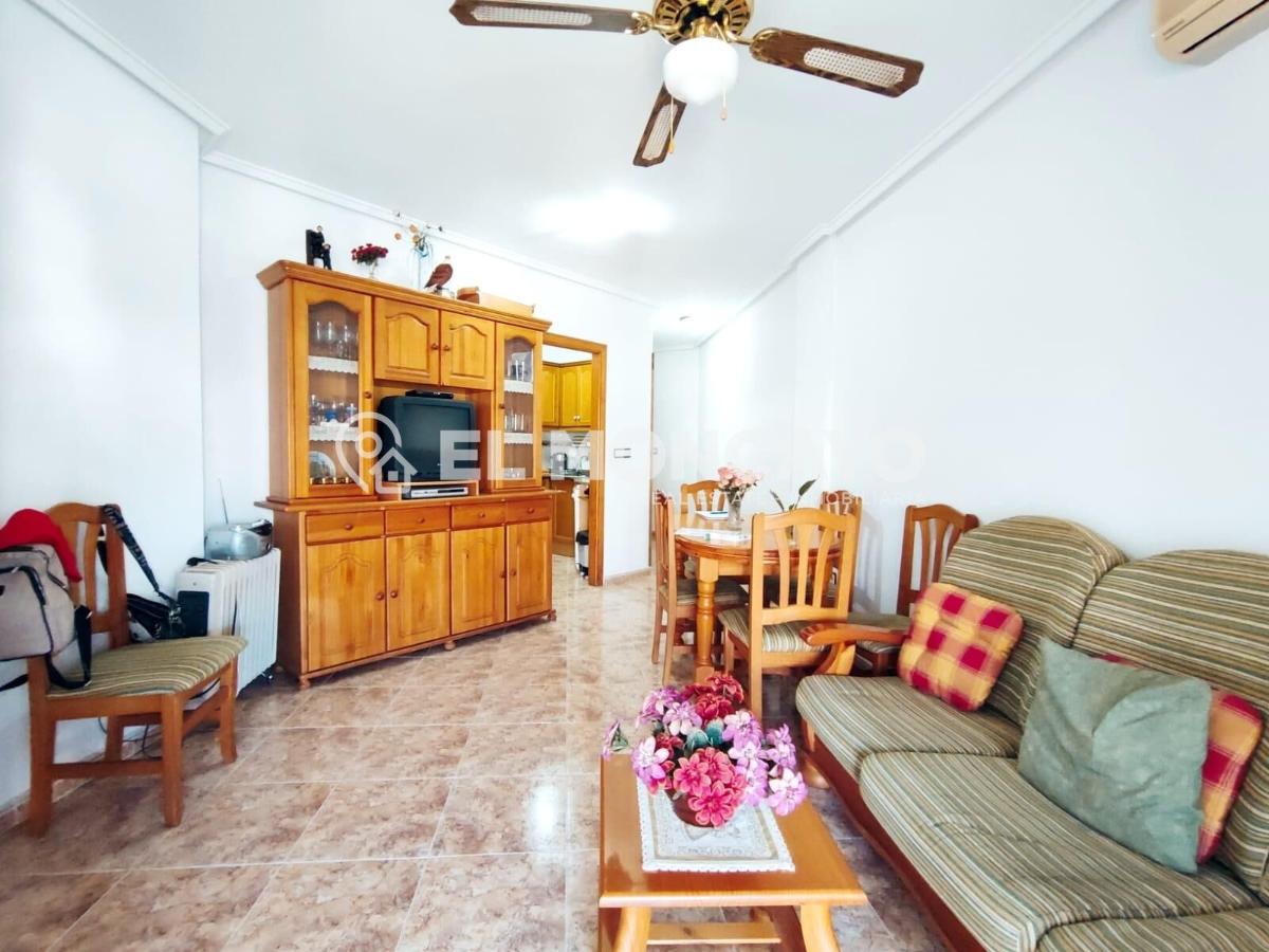 Apartment in Guardamar del Segura, Alicante, Spain 2 bedrooms, 67 sq.m. No. 183775