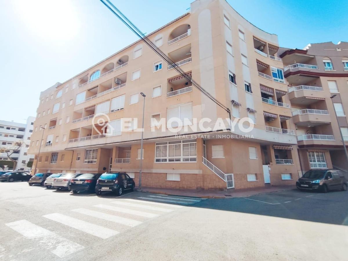 Apartment in Guardamar del Segura, Alicante, Spain 2 bedrooms, 67 sq.m. No. 183775