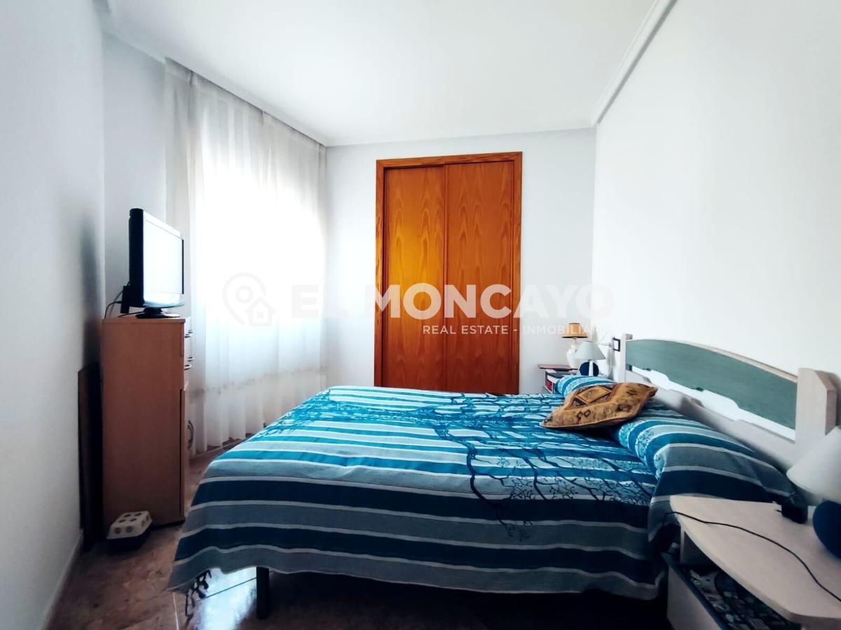 Apartment in Guardamar del Segura, Alicante, Spain 2 bedrooms, 67 sq.m. No. 183775