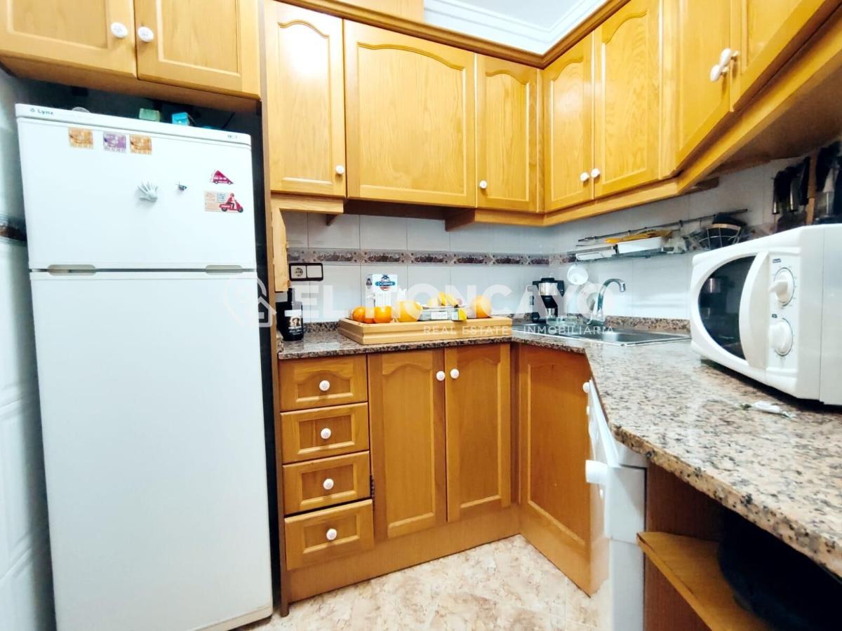 Apartment in Guardamar del Segura, Alicante, Spain 2 bedrooms, 67 sq.m. No. 183775