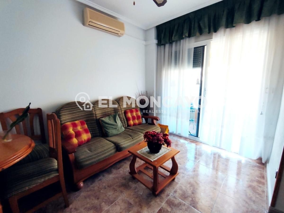 Apartment in Guardamar del Segura, Alicante, Spain 2 bedrooms, 67 sq.m. No. 183775