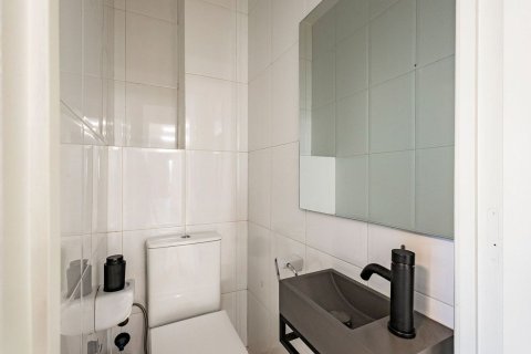 Talo myytävänä Esplugues de Llobregat, Barcelona, Espanja, 7 makuuhuonetta, 528 m2 No. 182593 - kuva 26
