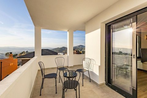 Talo myytävänä Esplugues de Llobregat, Barcelona, Espanja, 7 makuuhuonetta, 528 m2 No. 182593 - kuva 10