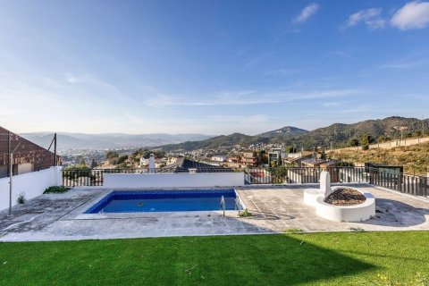 Talo Esplugues de Llobregat, Barcelona, Espanja 7 makuuhuonetta, 528 m2 No. 182593