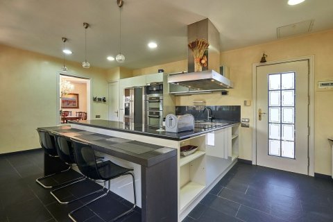 Talo myytävänä Sant Just Desvern, Barcelona, Espanja, 6 makuuhuonetta, 562 m2 No. 182596 - kuva 22
