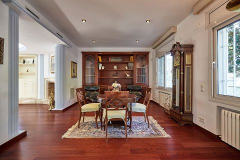 Talo myytävänä Sant Just Desvern, Barcelona, Espanja, 6 makuuhuonetta, 562 m2 No. 182596 - kuva 19