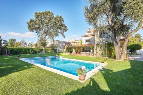 Talo myytävänä Sant Just Desvern, Barcelona, Espanja, 6 makuuhuonetta, 562 m2 No. 182596 - kuva 4
