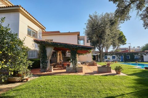 Talo myytävänä Sant Just Desvern, Barcelona, Espanja, 6 makuuhuonetta, 562 m2 No. 182596 - kuva 10