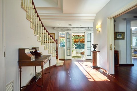 Talo myytävänä Sant Just Desvern, Barcelona, Espanja, 6 makuuhuonetta, 562 m2 No. 182596 - kuva 12