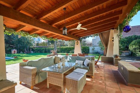 Talo myytävänä Sant Just Desvern, Barcelona, Espanja, 6 makuuhuonetta, 562 m2 No. 182596 - kuva 7