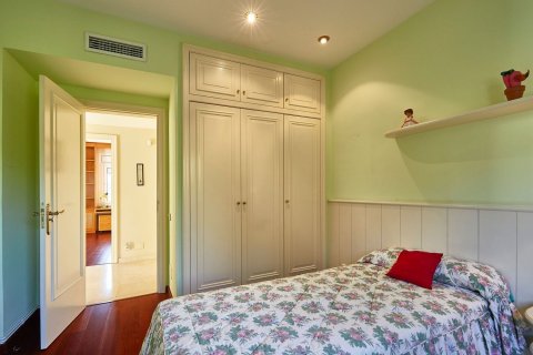 Talo myytävänä Sant Just Desvern, Barcelona, Espanja, 6 makuuhuonetta, 562 m2 No. 182596 - kuva 29