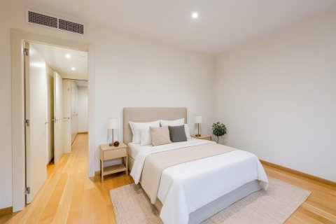 Talo myytävänä Esplugues de Llobregat, Barcelona, Espanja, 5 makuuhuonetta, 492 m2 No. 182594 - kuva 24