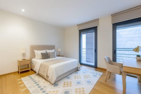 Talo myytävänä Esplugues de Llobregat, Barcelona, Espanja, 5 makuuhuonetta, 492 m2 No. 182594 - kuva 28