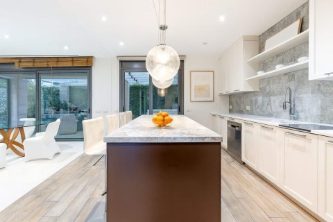 Talo myytävänä Esplugues de Llobregat, Barcelona, Espanja, 5 makuuhuonetta, 492 m2 No. 182594 - kuva 6
