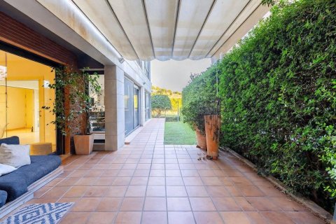 Talo myytävänä Esplugues de Llobregat, Barcelona, Espanja, 5 makuuhuonetta, 492 m2 No. 182594 - kuva 9