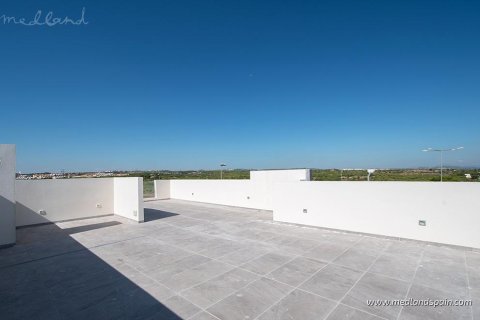 Huoneisto myytävänä Los Balcones, Alicante, Espanja, 3 makuuhuonetta, 82 m2 No. 182600 - kuva 3