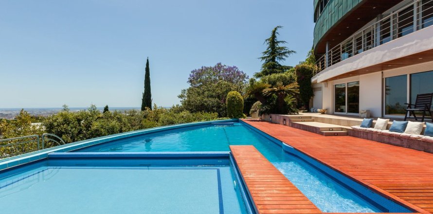 Talo Esplugues de Llobregat, Barcelona, Espanja 7 makuuhuonetta, 960 m2 No. 182597