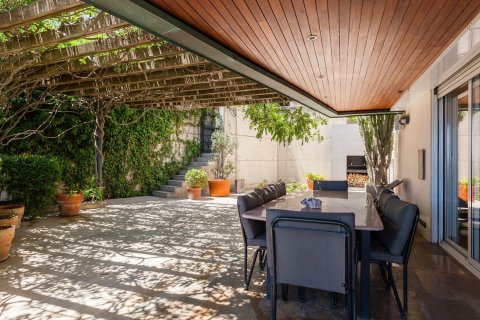 Talo myytävänä Esplugues de Llobregat, Barcelona, Espanja, 7 makuuhuonetta, 960 m2 No. 182597 - kuva 14