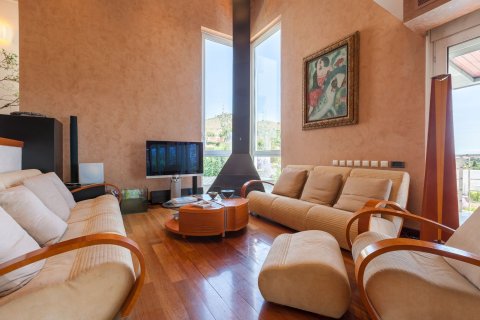 Talo myytävänä Esplugues de Llobregat, Barcelona, Espanja, 7 makuuhuonetta, 960 m2 No. 182597 - kuva 17