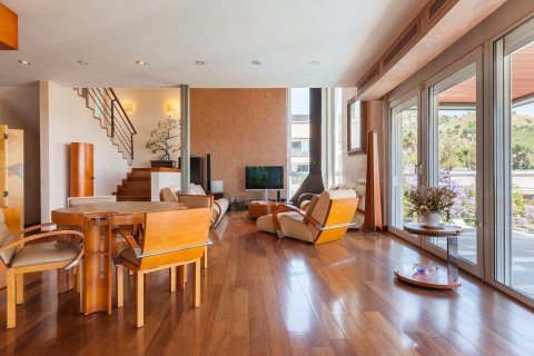 Talo myytävänä Esplugues de Llobregat, Barcelona, Espanja, 7 makuuhuonetta, 960 m2 No. 182597 - kuva 16