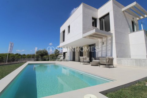 Villa till salu i Finestrat, Alicante, Spanien 4 sovrum, 258 kvm. Nr. 146489 - foto 2