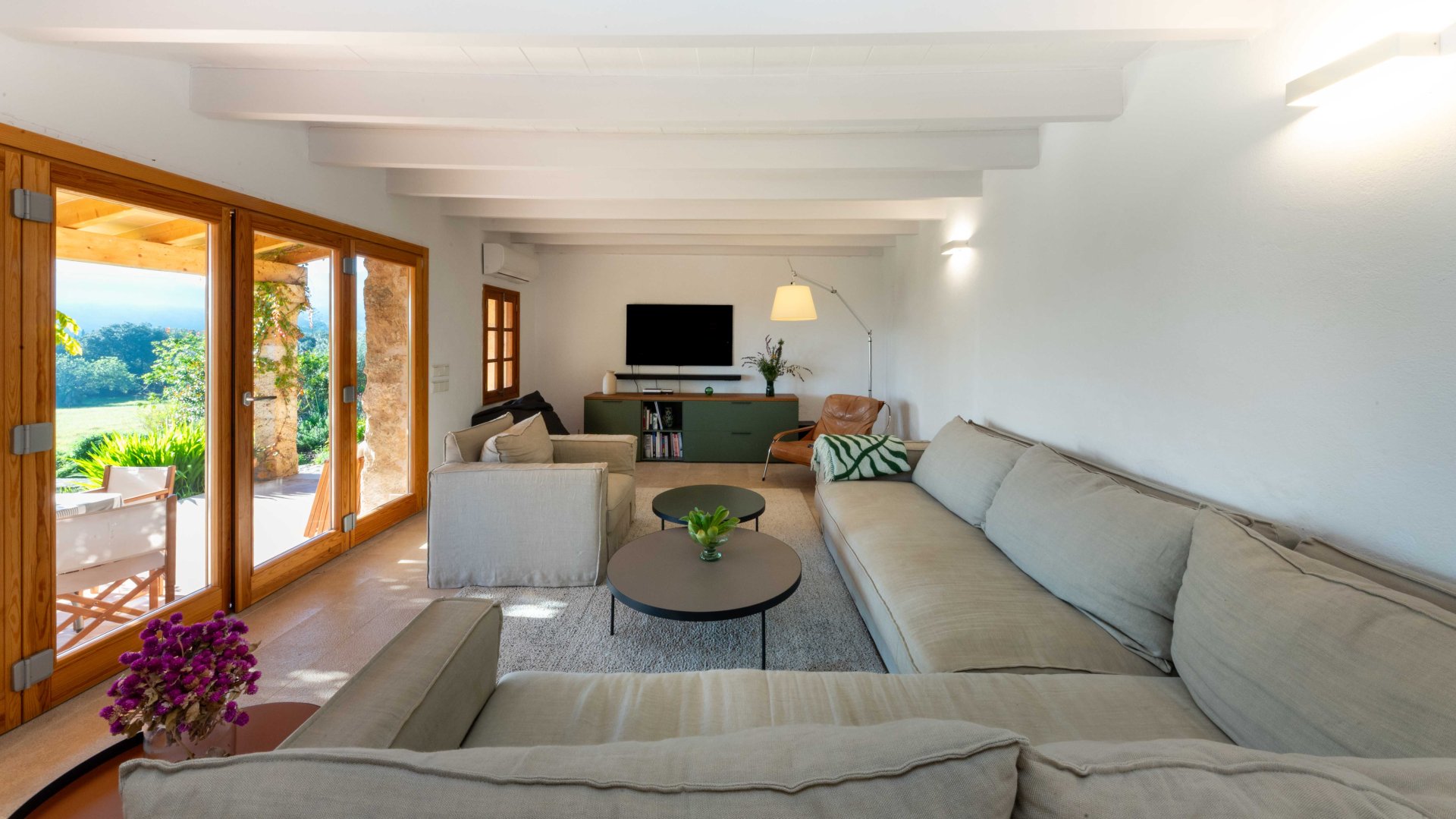 Finca in Pollenca, Mallorca, Spain 6 bedrooms, 450 sq.m. No. 146486