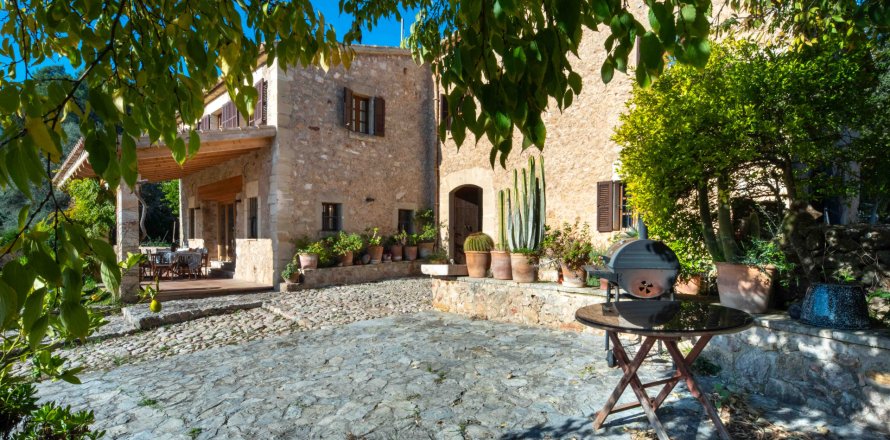 Finca à Pollenca, Mallorca, Espagne 6 chambres, 450 m2 No. 146486