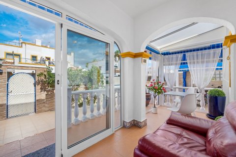 Villa for sale Torrevieja, Alicante, Spain 3 bedrooms, 100 sq.m. No. 138045 - photo 3