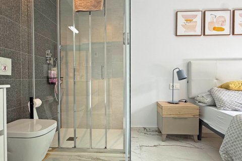 Wohnung zum Verkauf in Alicante, Spanien 2 Schlafzimmer, 75 m2 Nr. 138043 - Foto 4