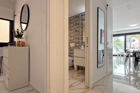 Wohnung zum Verkauf in Alicante, Spanien 2 Schlafzimmer, 75 m2 Nr. 138043 - Foto 12