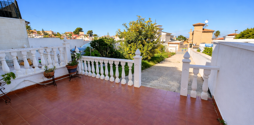 Townhouse in Los Balcones, Alicante, Spain 3 bedrooms, 94 sq.m. No. 152071