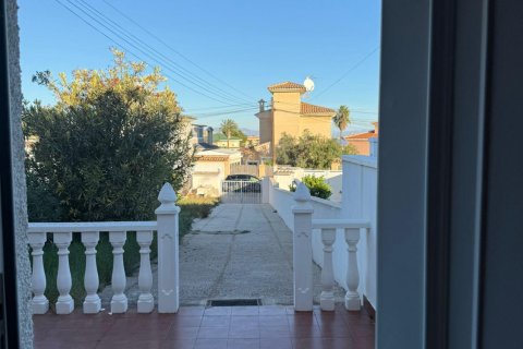 Kamienica w Torrevieja, Alicante, Hiszpania 3 sypialnie, 80 mkw. nr 152073 – zdjęcie 2