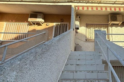 Kamienica w Torrevieja, Alicante, Hiszpania 3 sypialnie, 80 mkw. nr 152073 – zdjęcie 6