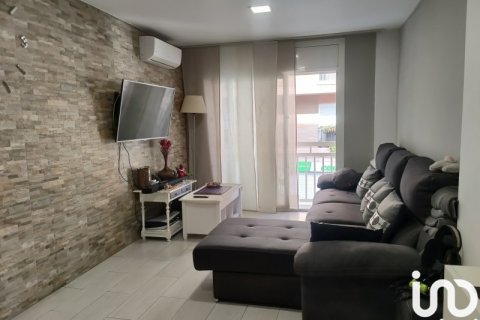 Apartament w Montcada i Reixac, Barcelona, Hiszpania 3 sypialnie, 103 mkw. nr 152990 – zdjęcie 3