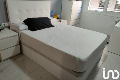 Apartament w Montcada i Reixac, Barcelona, Hiszpania 3 sypialnie, 103 mkw. nr 152990 – zdjęcie 7