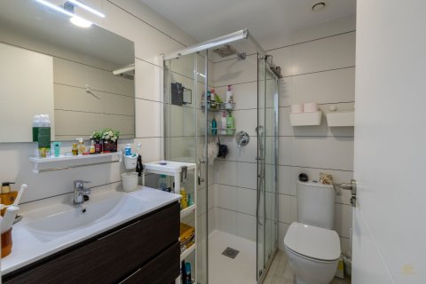 Продажа квартиры Вилламартин, Аликанте, Испания 2 спальни, 63м2 №136723 - фото 16