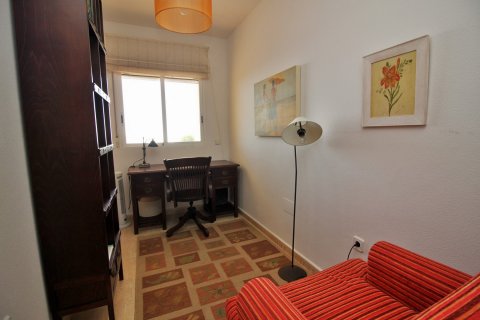Huoneisto myytävänä Cabo Roig, Alicante, Espanja, 3 makuuhuonetta, 100 m2 No. 136720 - kuva 25