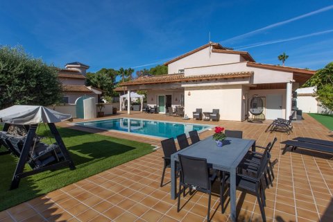Villa zum Verkauf in Albir, Alicante, Spanien 7 Schlafzimmer, 334 m2 Nr. 136725 - Foto 4