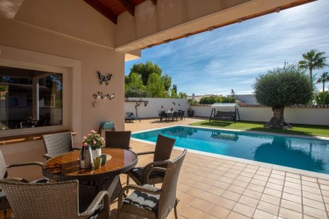 Villa zum Verkauf in Albir, Alicante, Spanien 7 Schlafzimmer, 334 m2 Nr. 136725 - Foto 6