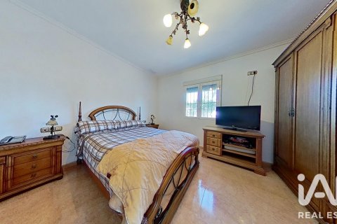 House for sale in Crevillent, Alicante, Spain 3 bedrooms, 165 sq.m. No. 187803 - photo 14