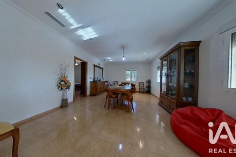 House for sale in Crevillent, Alicante, Spain 3 bedrooms, 165 sq.m. No. 187803 - photo 26